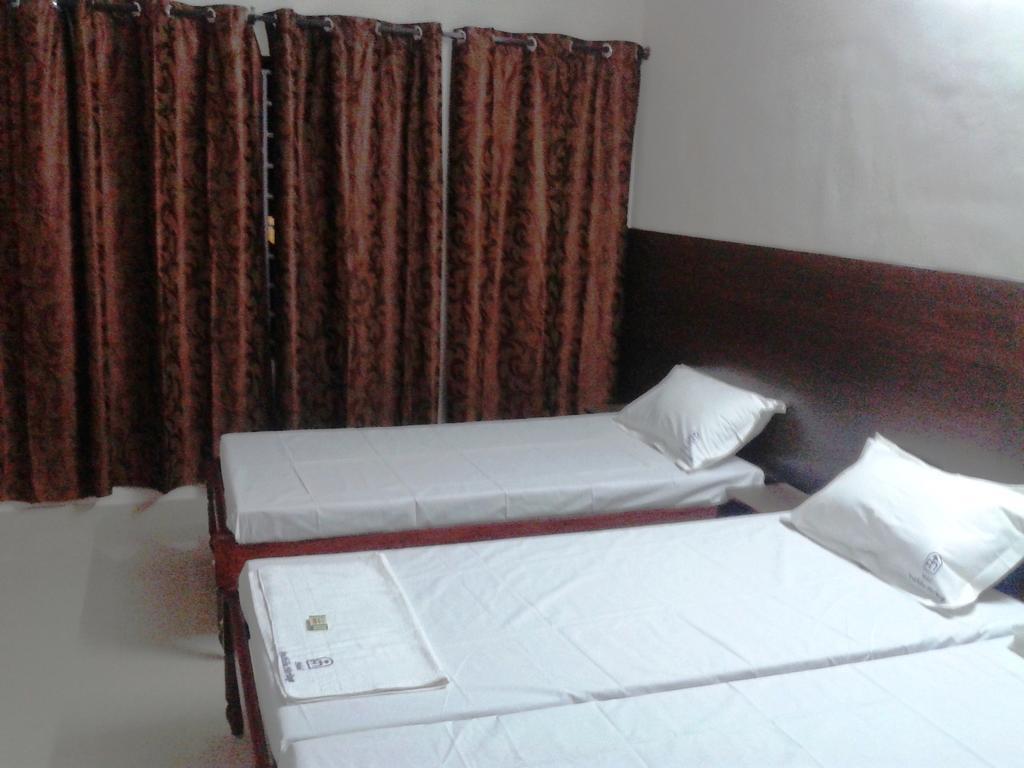 Hotel Prathiba Heritage Thiruvananthapuram Esterno foto